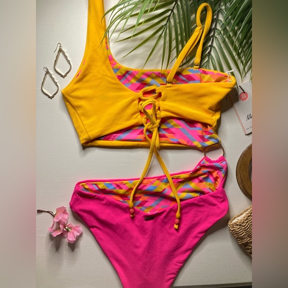 Maaji 🩷💛 Asymmetrical One Piece Swimsuit - Picture 9 of 15